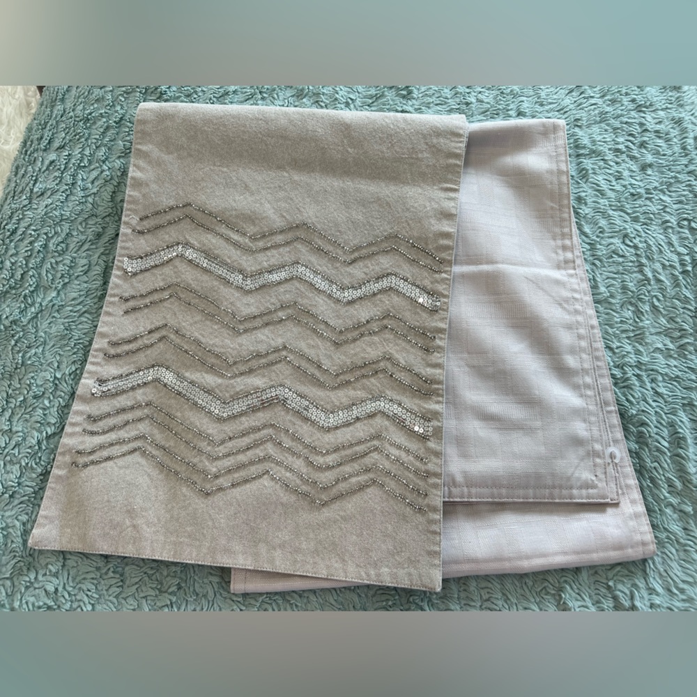 Bundle of 2 Neutral Table Runners